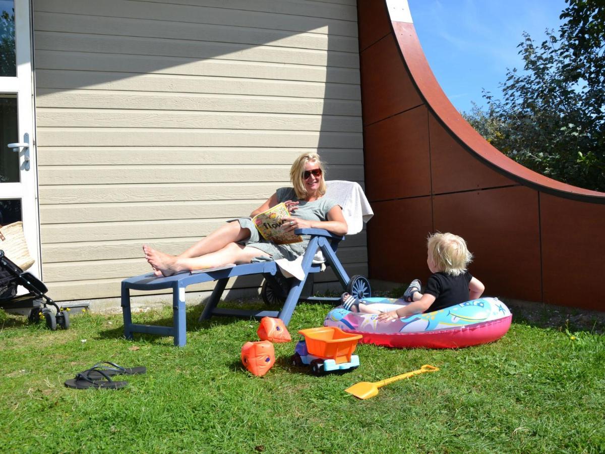 Unique Bungalow On The Dunes At Only 700 M From The Beach 's-Gravenzande Exterior photo